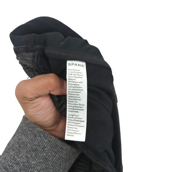 SPANX Women 2x Plus Faux Leather Joggers Black Relaxed Drop Crotch Slouchy 20283 - Picture 7 of 10